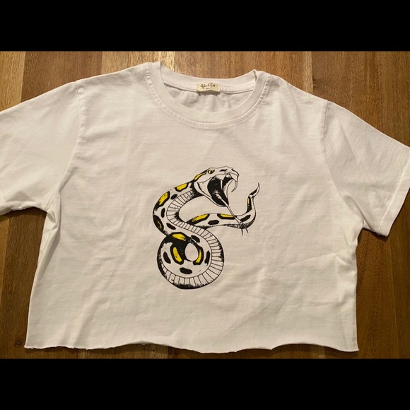 Brandy Melville Tops - Brandy Melville graphic tee